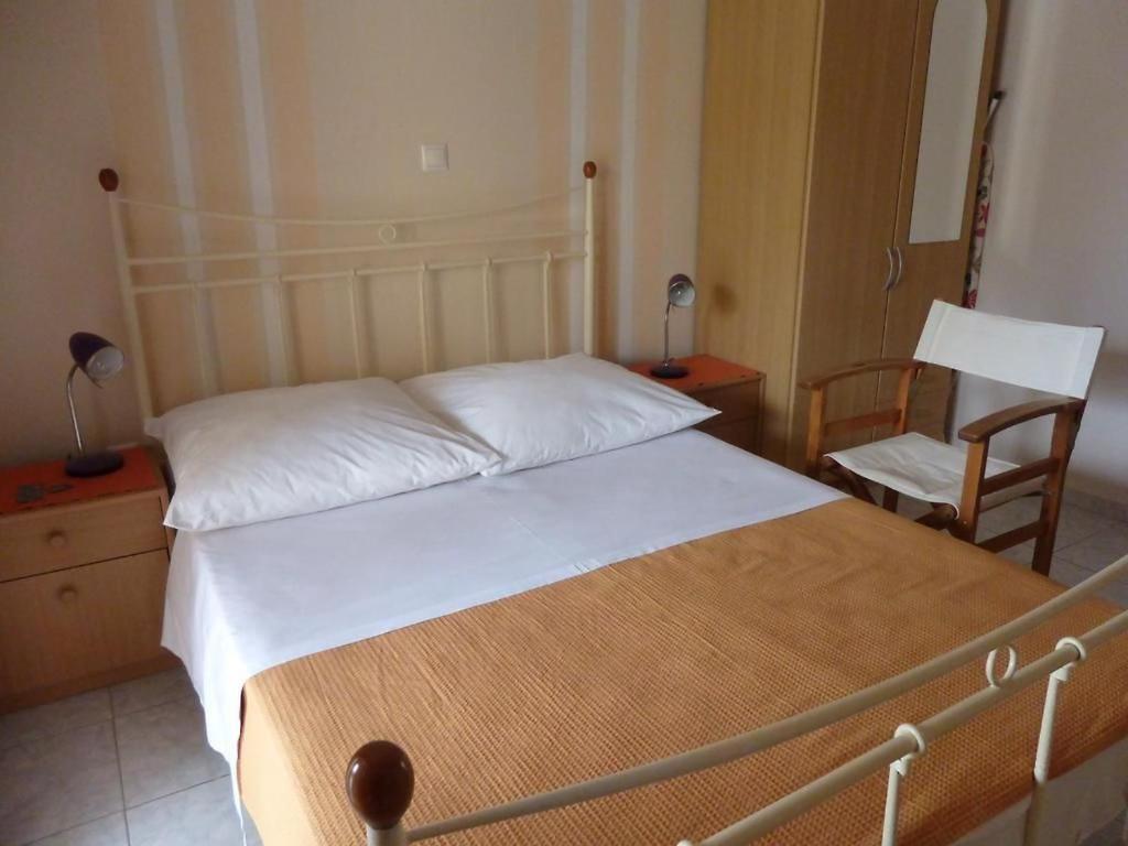 Anesis Apartments Agia Marina  Экстерьер фото