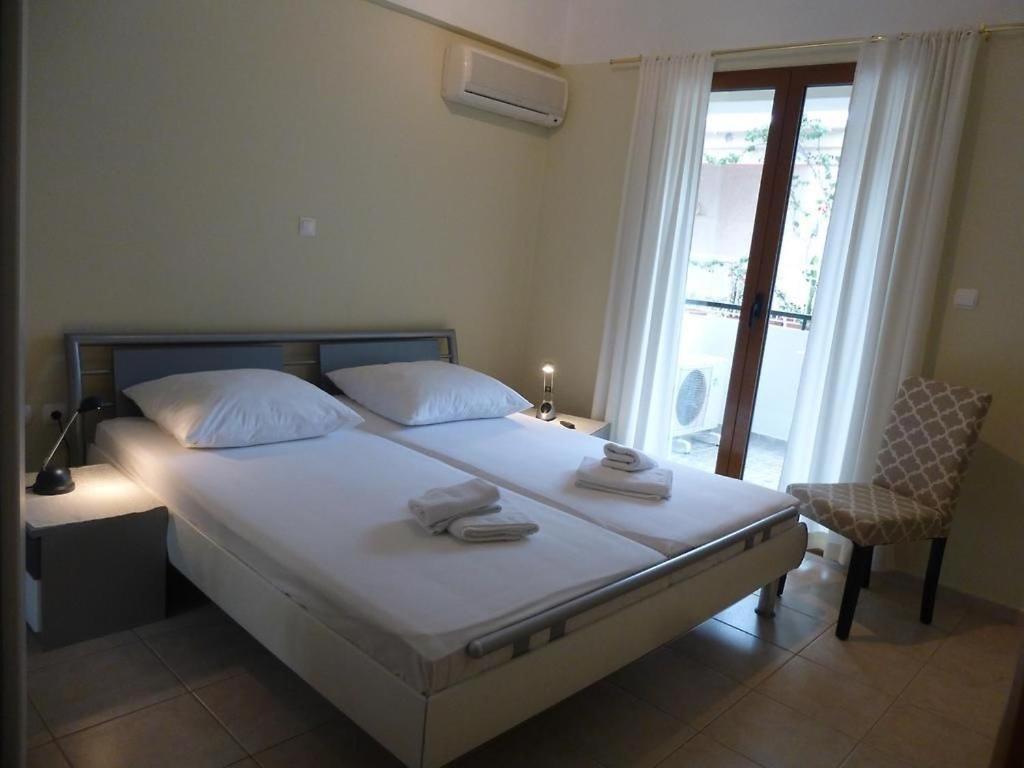 Anesis Apartments Agia Marina  Экстерьер фото